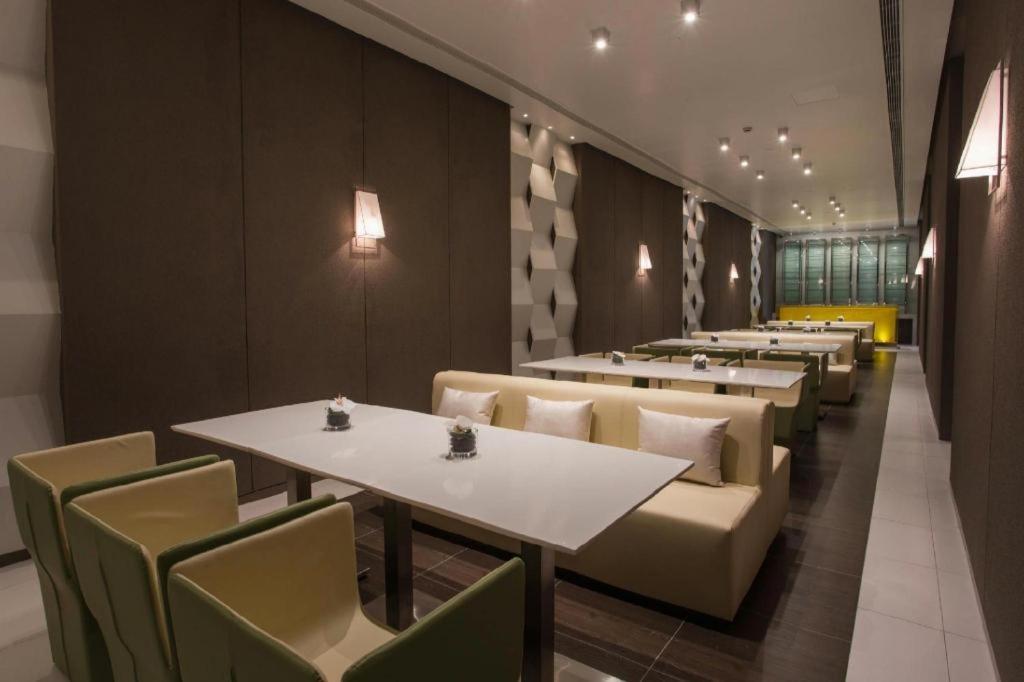 Jinjiang Select Pudong Airport 3*